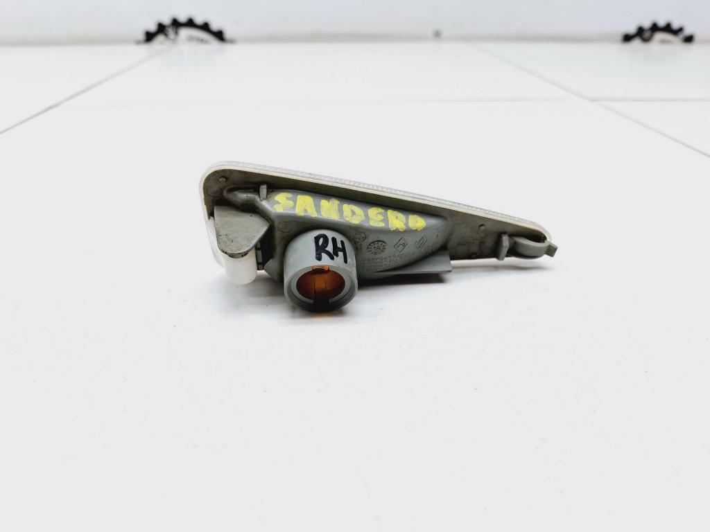 Повторитель на крыло правый, 500 рублей, Пермь