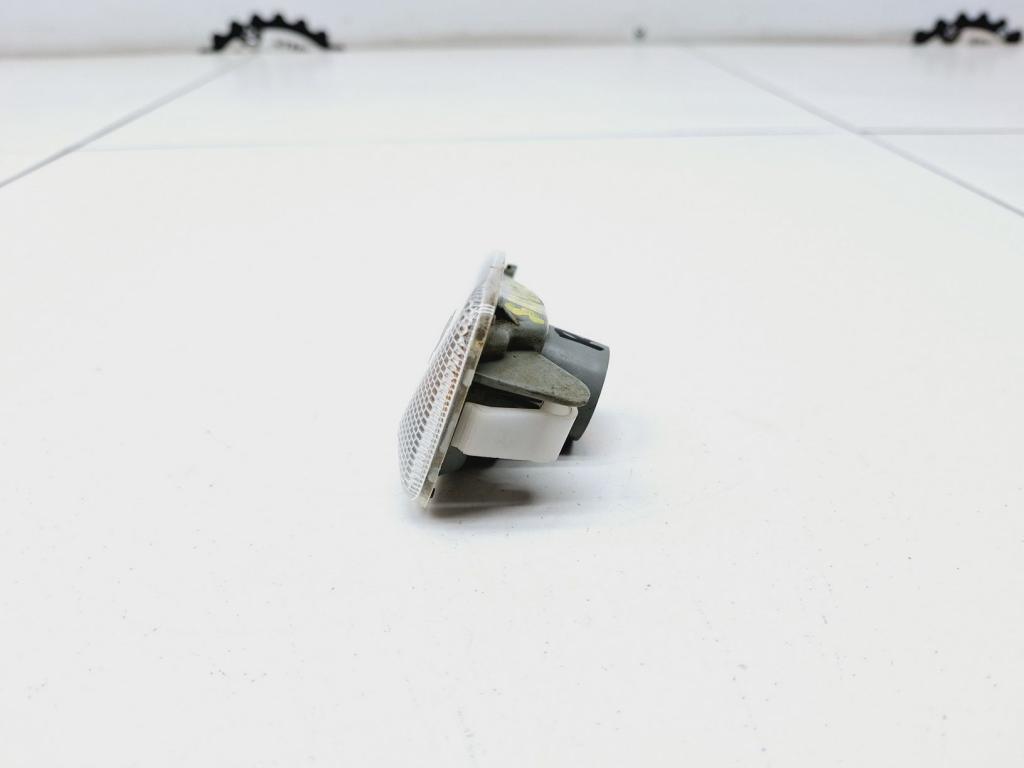 Повторитель на крыло правый, 500 рублей, Пермь