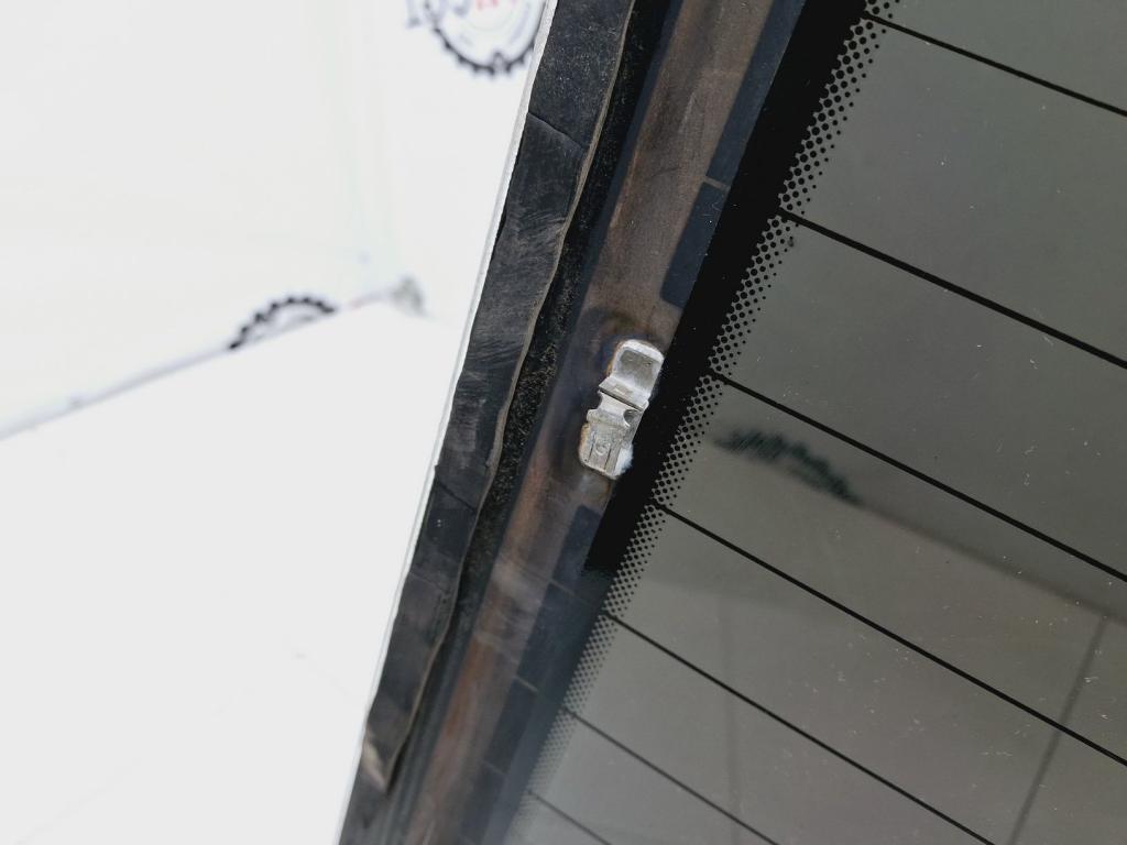 Стекло заднее, 2000 рублей, Пермь