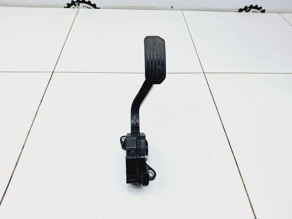 Педаль газа, 2000 рублей, Пермь