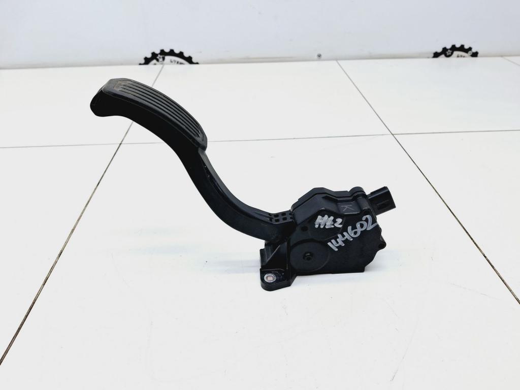 Педаль газа, 2000 рублей, Пермь