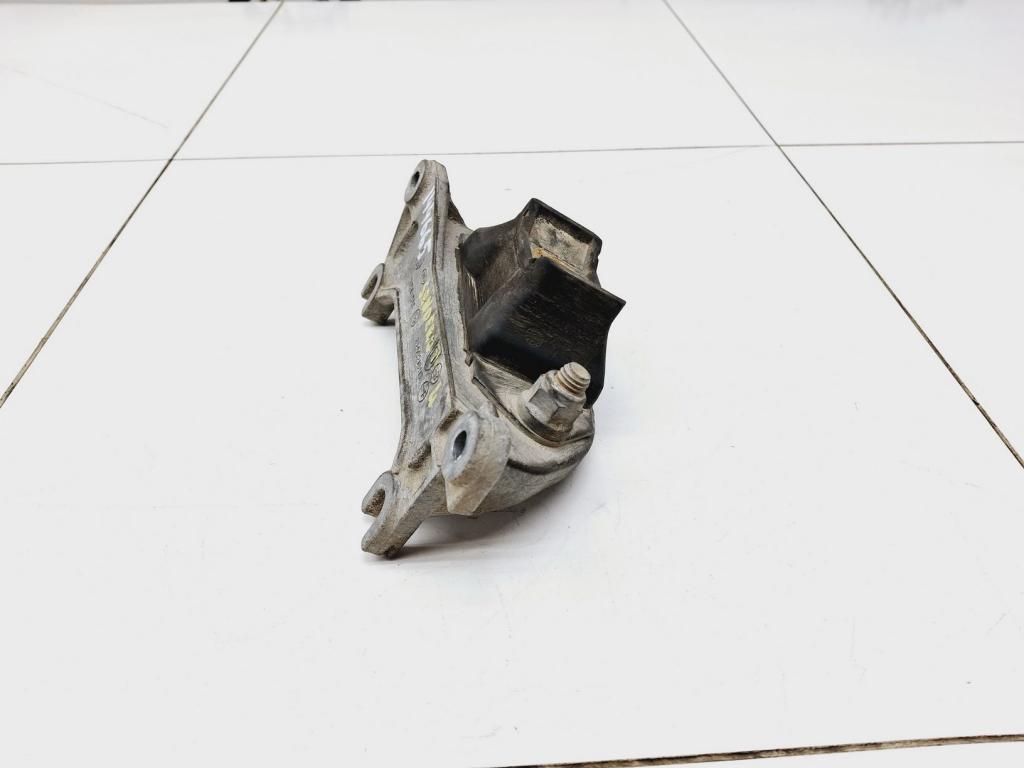 Опора КПП левая, 1600 рублей, Пермь