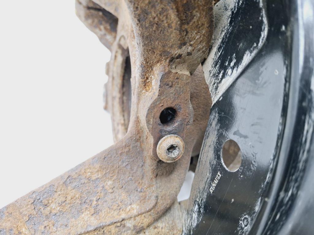 Кулак поворотный передний левый, 3500 рублей, Пермь