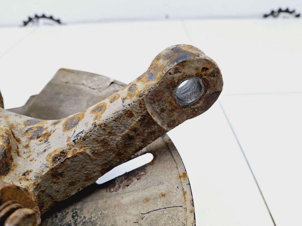 Кулак поворотный передний левый, 15000 рублей, Пермь