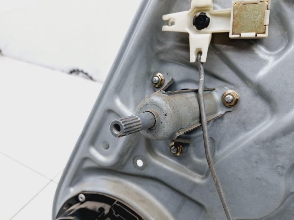 Стеклоподъемник механический задний правый, 1500 рублей, Пермь