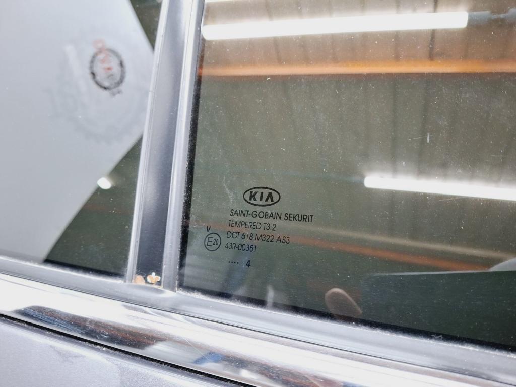 Стекло двери задней правой, 2000 рублей, Пермь