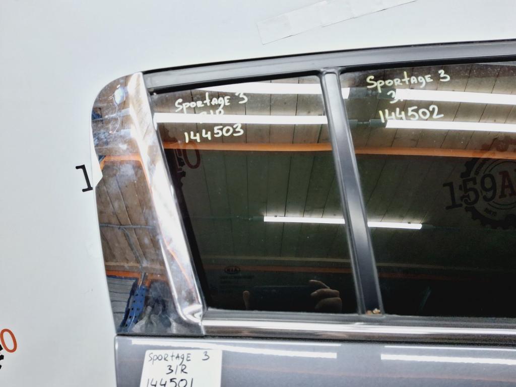 Стекло двери задней правой форточка, 1000 рублей, Пермь