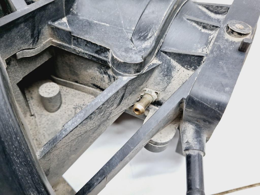 Коллектор впускной, 2000 рублей, Пермь