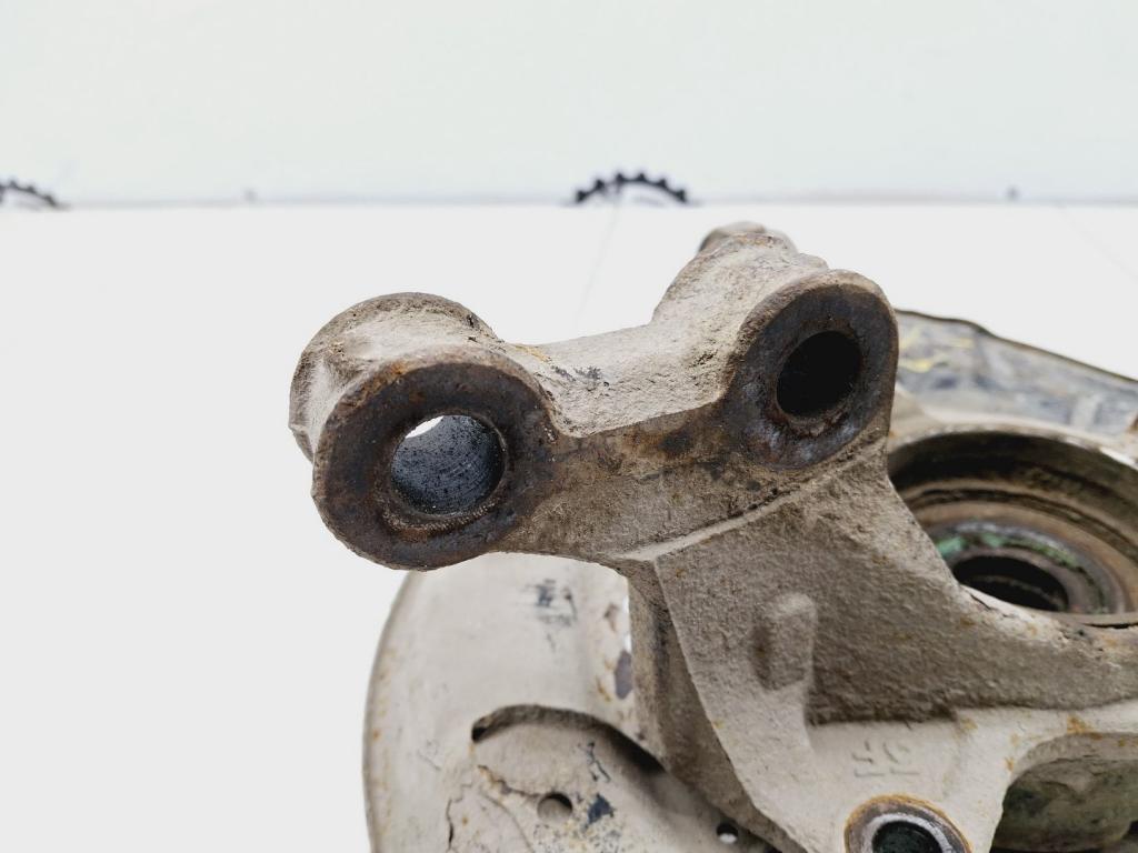 Кулак поворотный передний правый, 12000 рублей, Пермь