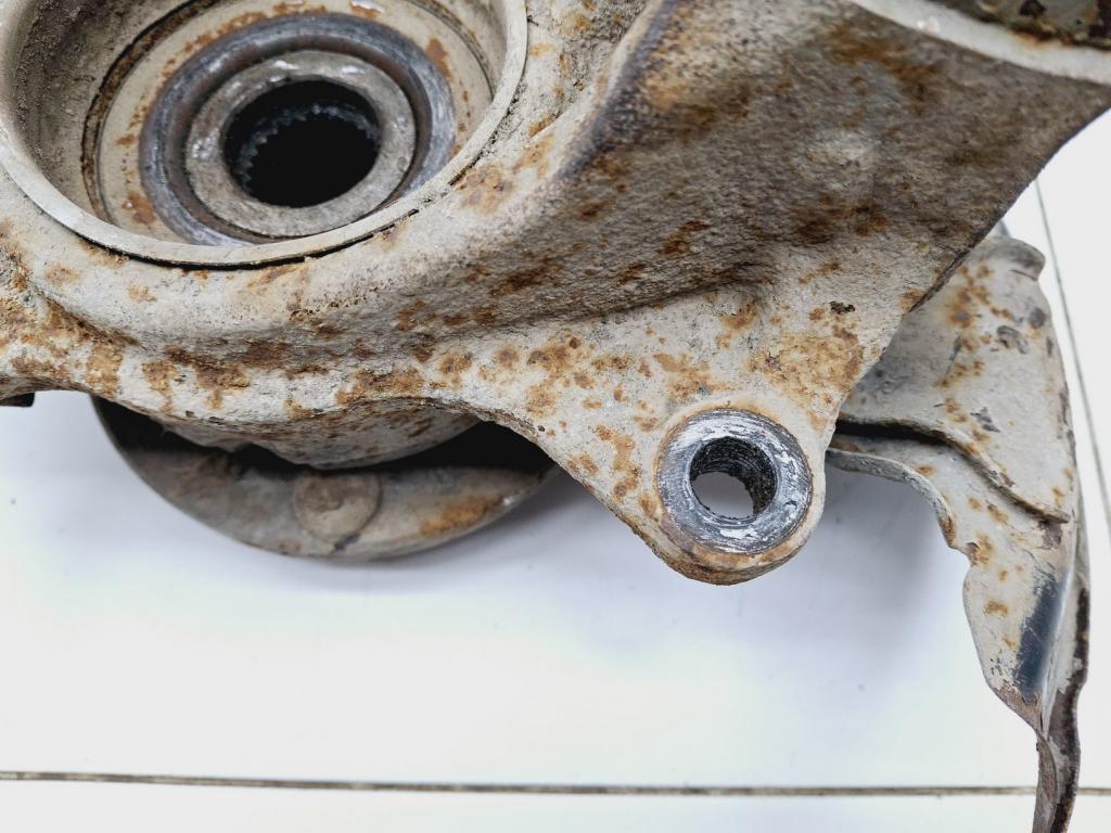 Кулак поворотный передний левый, 11000 рублей, Пермь