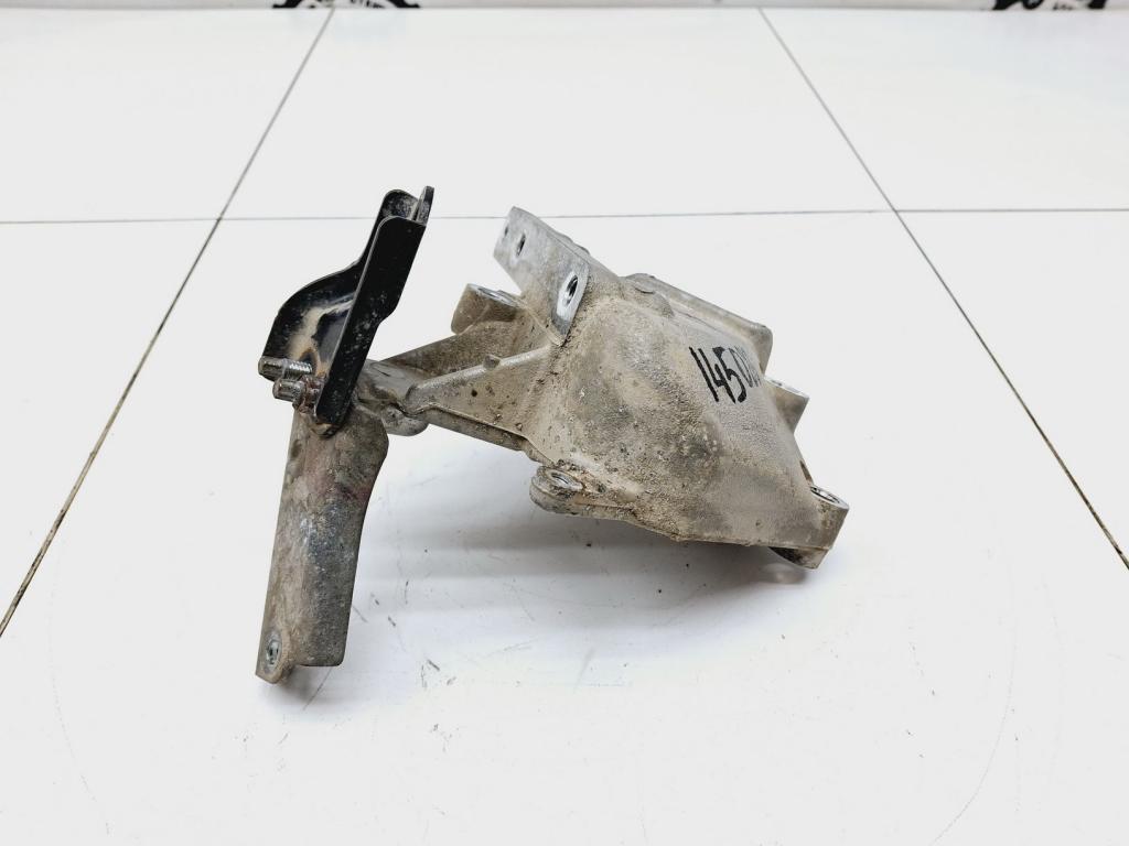 Кронштейн двигателя левый, 1000 рублей, Пермь