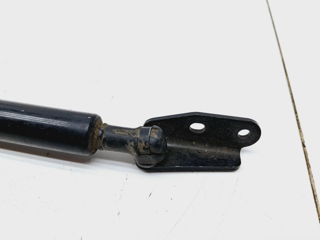 Амортизатор двери багажника, 500 рублей, Пермь