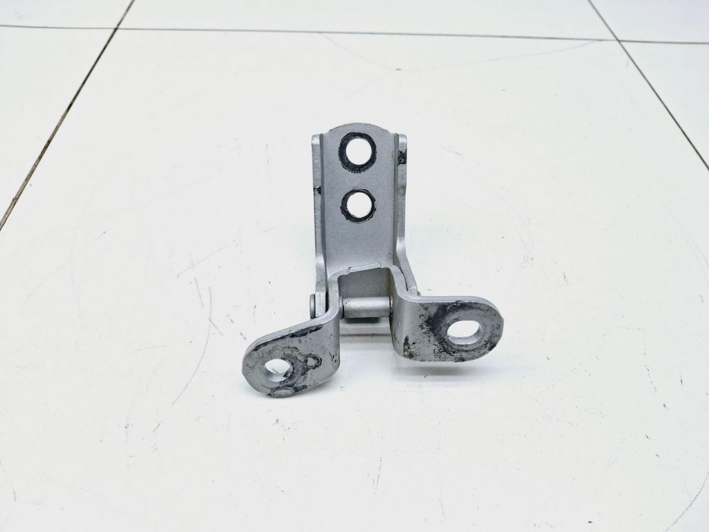 Петля двери передней правой верхняя, 1500 рублей, Пермь