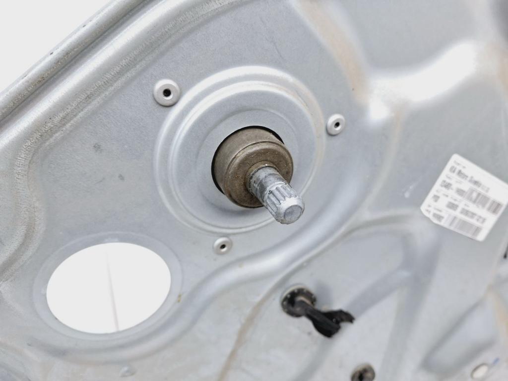 Стеклоподъемник механический задний правый, 1200 рублей, Пермь