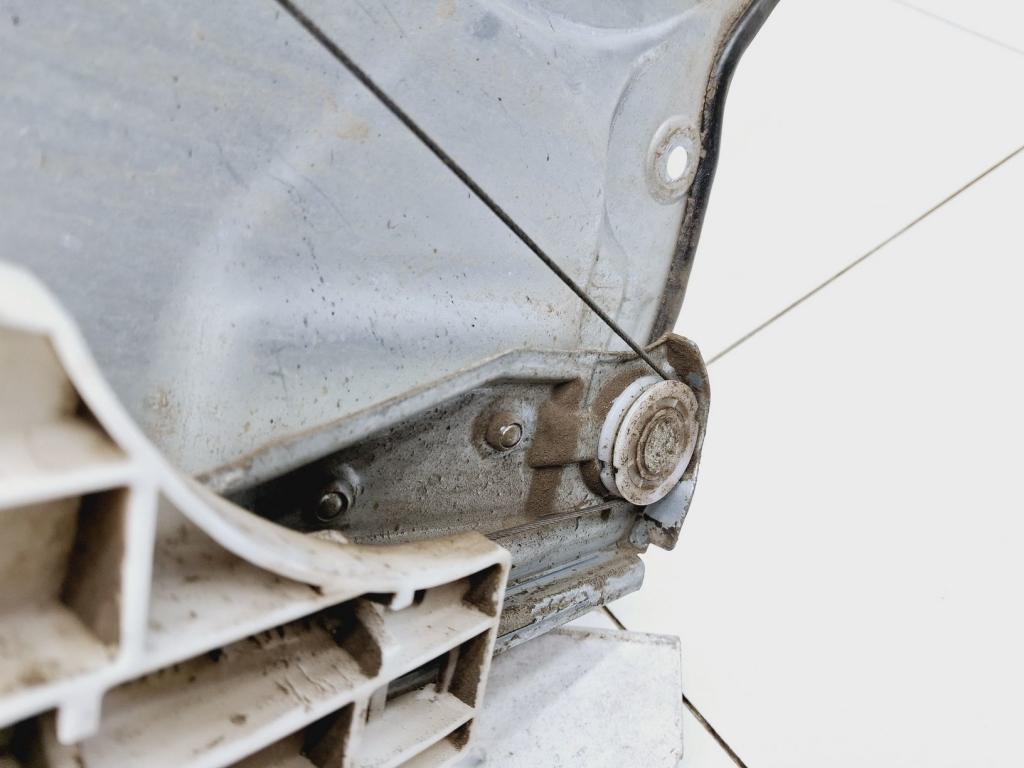 Стеклоподъемник механический задний правый, 1200 рублей, Пермь