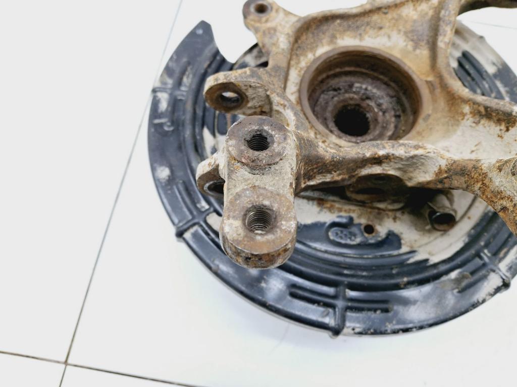 Кулак поворотный задний правый, 15000 рублей, Пермь