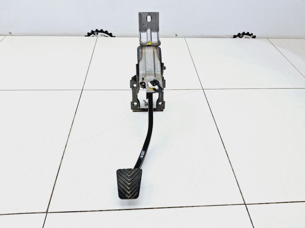 Педаль тормоза, 500 рублей, Пермь