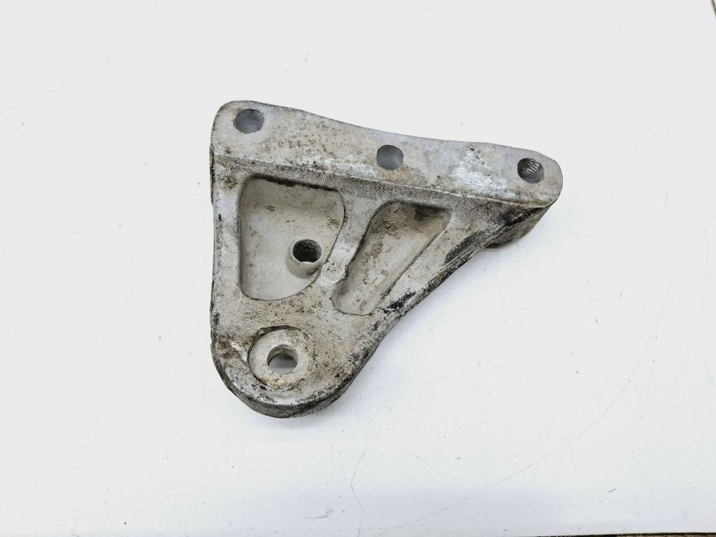 Кронштейн опоры двигателя, 500 рублей, Пермь