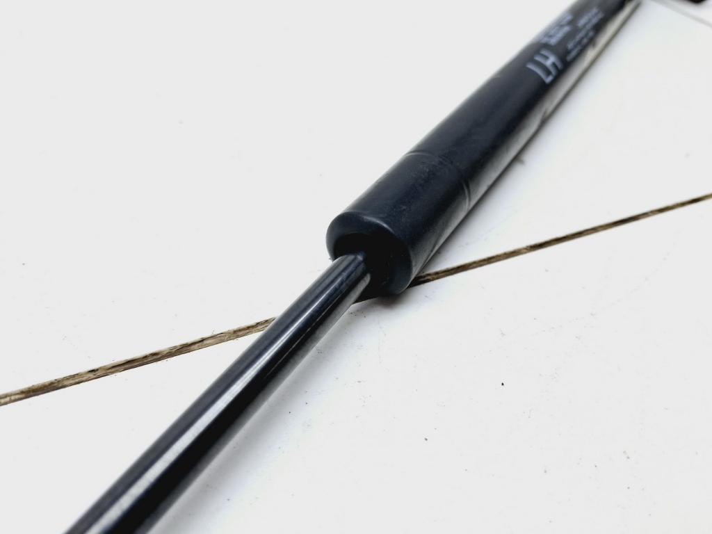 Амортизатор двери багажника, 500 рублей, Пермь