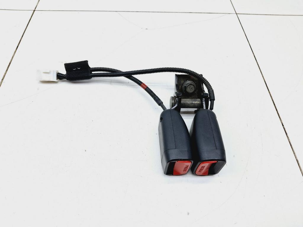 Ответная часть ремня безопасности, 700 рублей, Пермь