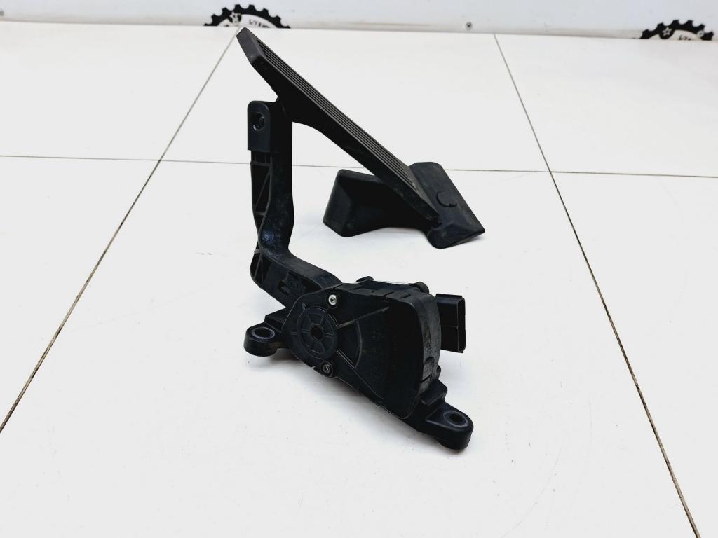 Педаль газа, 2000 рублей, Пермь