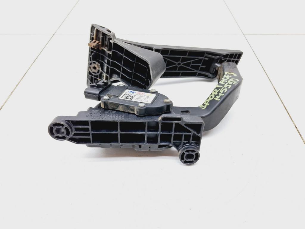 Педаль газа, 2000 рублей, Пермь