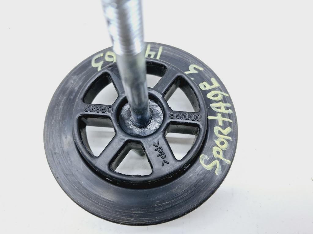 Болт крепления запасного колеса, 500 рублей, Пермь