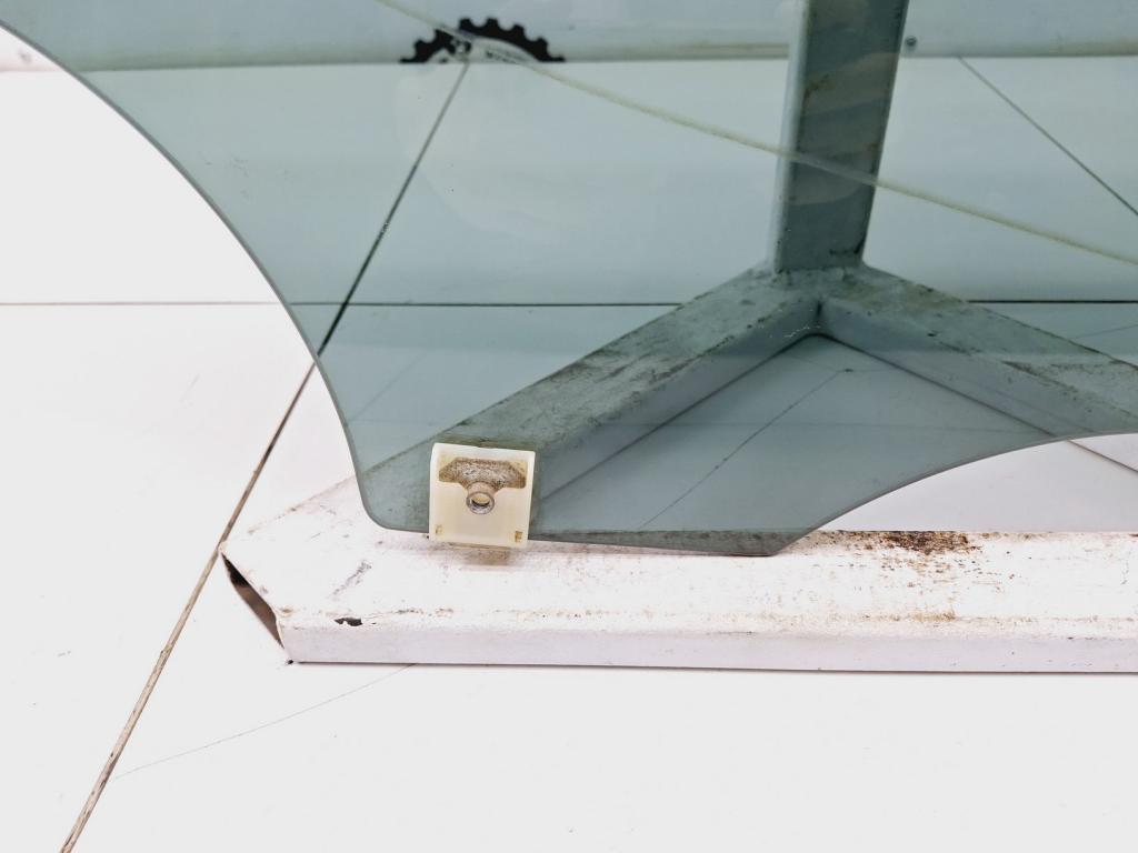 Стекло двери задней правой, 1500 рублей, Пермь