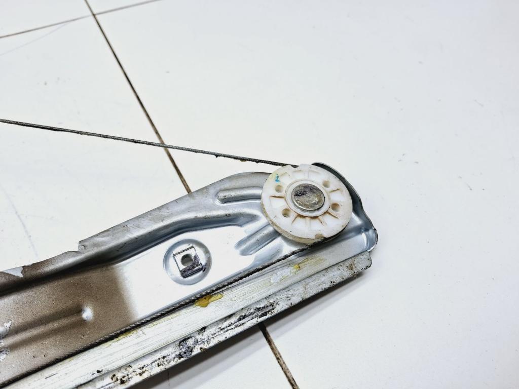 Стеклоподъемник механический задний левый, 500 рублей, Пермь