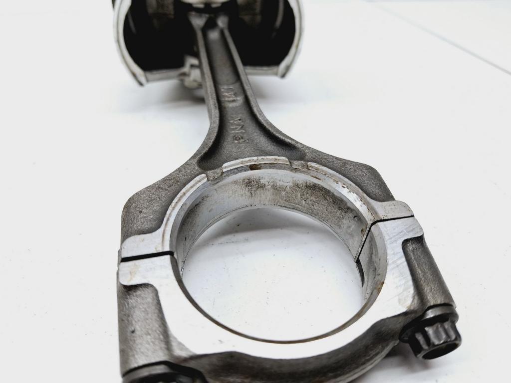 Поршень с шатуном, 2500 рублей, Пермь