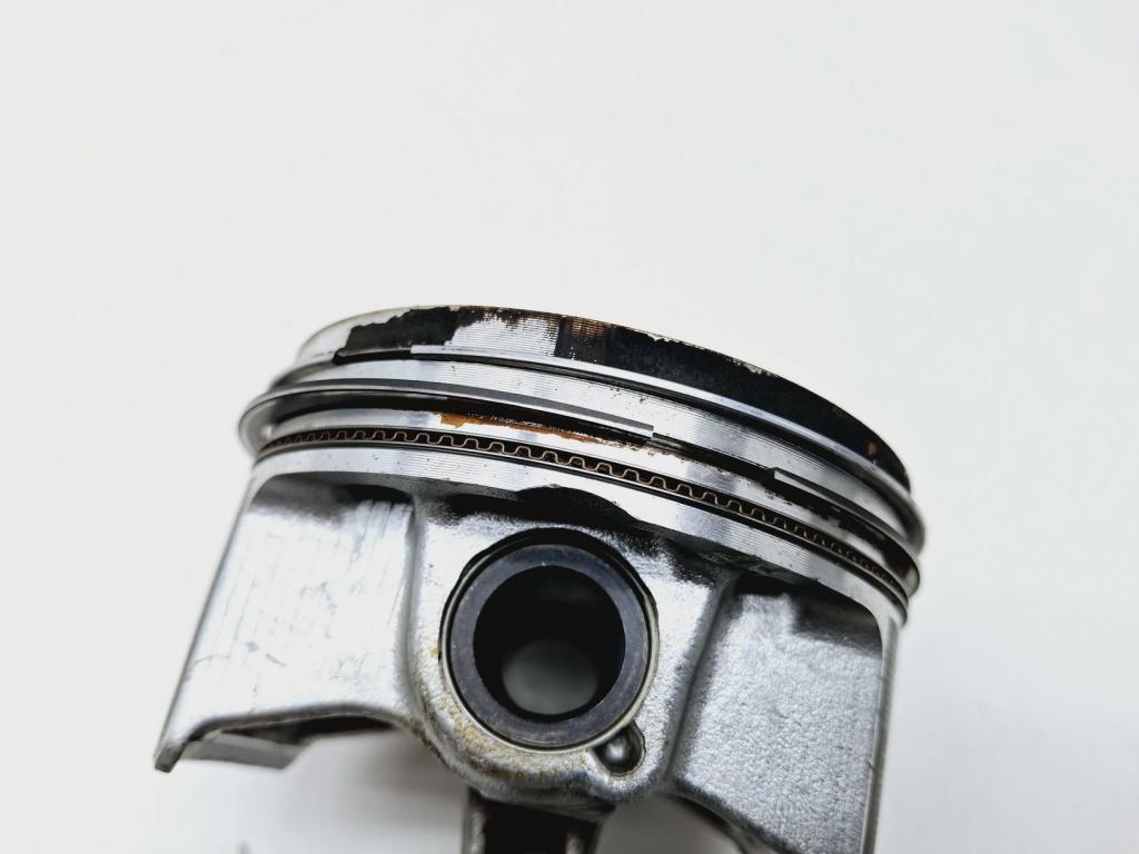 Поршень с шатуном, 2500 рублей, Пермь