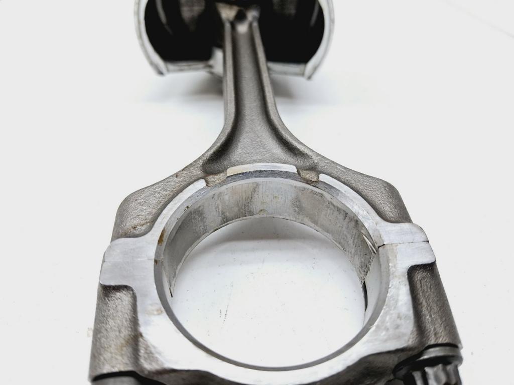 Поршень с шатуном, 2500 рублей, Пермь