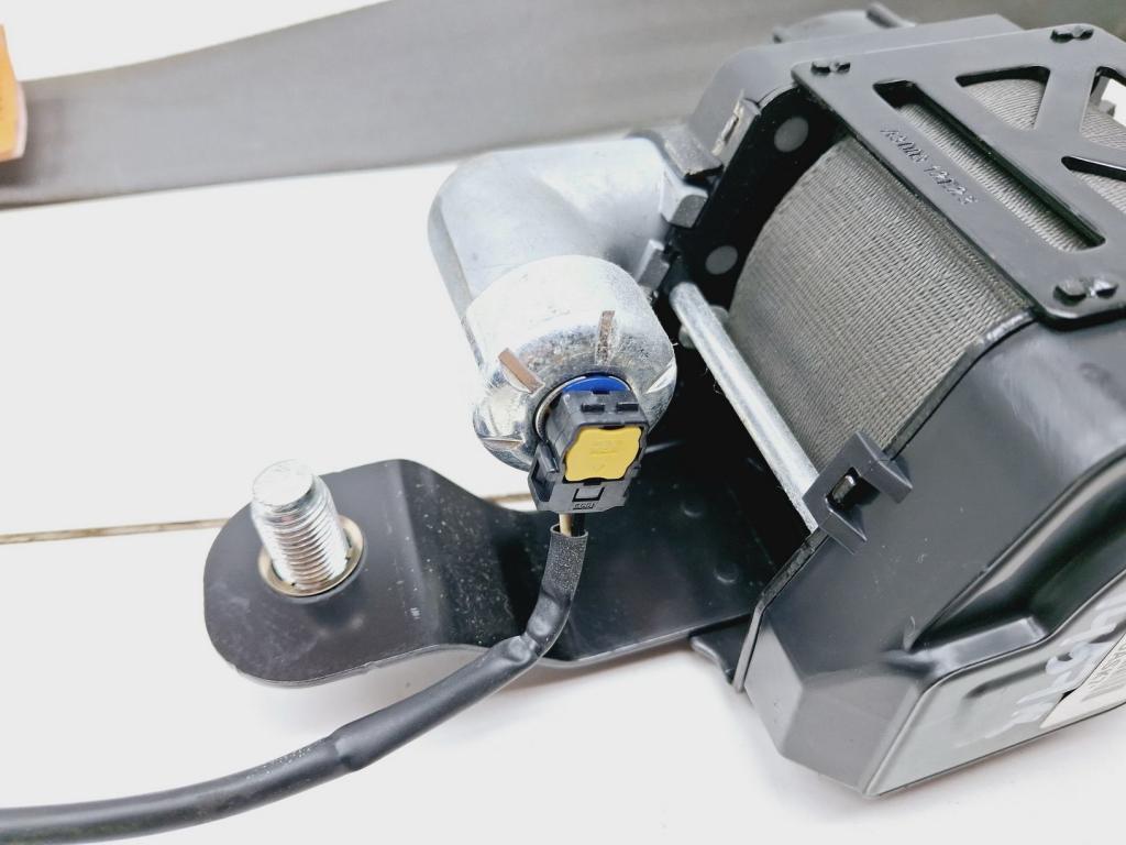 Ремень безопасности с пиропатроном, 2000 рублей, Пермь