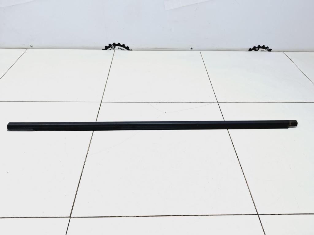 Накладка стекла переднего левого, 3000 рублей, Пермь