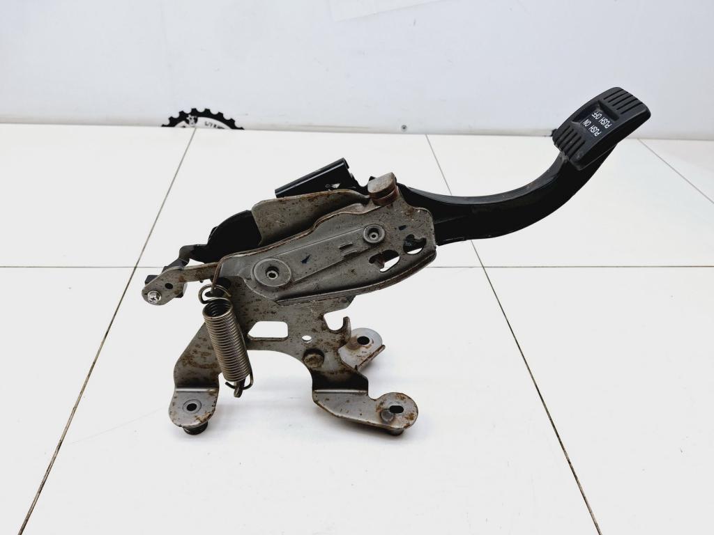 Педаль ручника, 500 рублей, Пермь