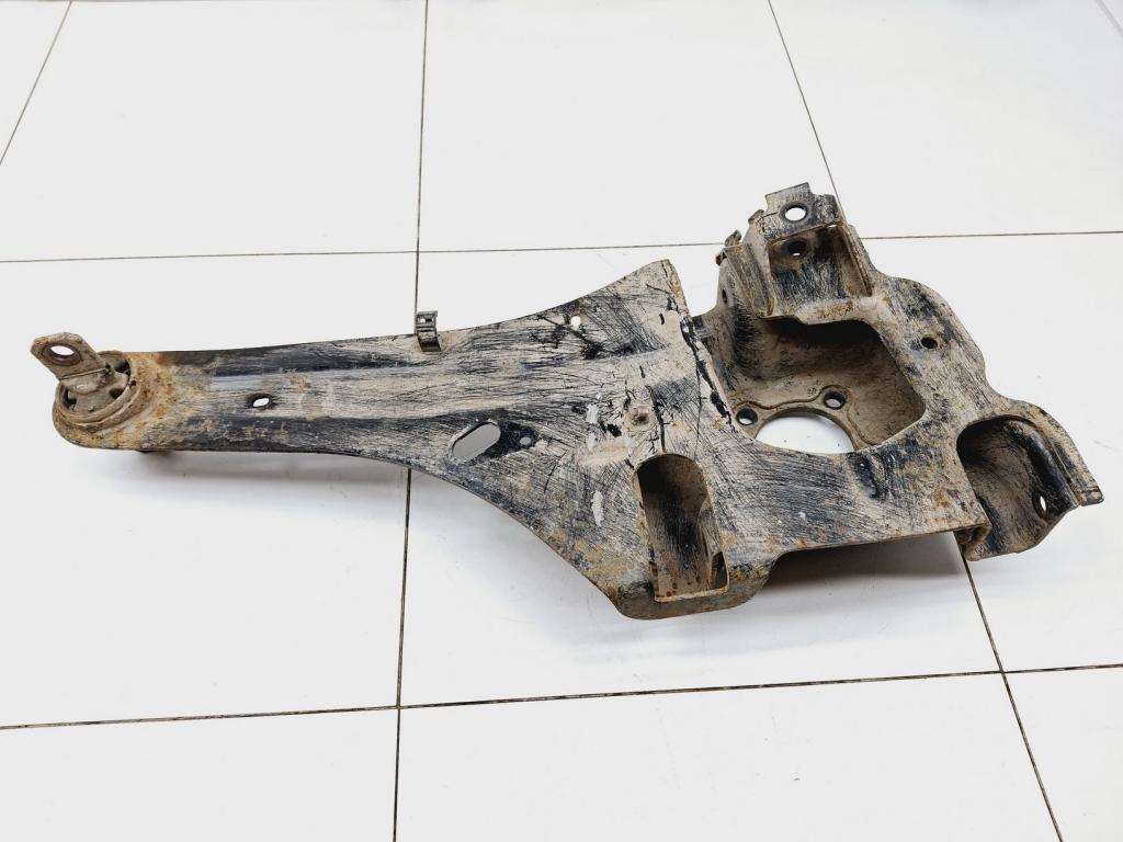 Рычаг задний продольный правый, 3000 рублей, Пермь