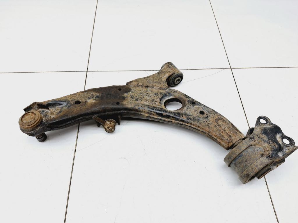 Рычаг передний нижний правый, 3000 рублей, Пермь