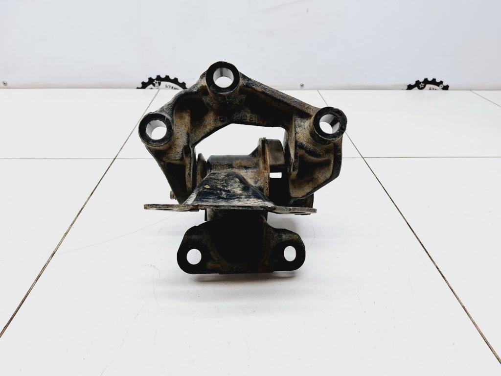 Опора КПП левая, 3000 рублей, Пермь