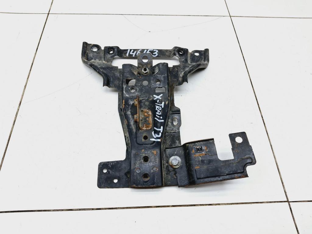 Кронштейн замка капота, 1000 рублей, Пермь