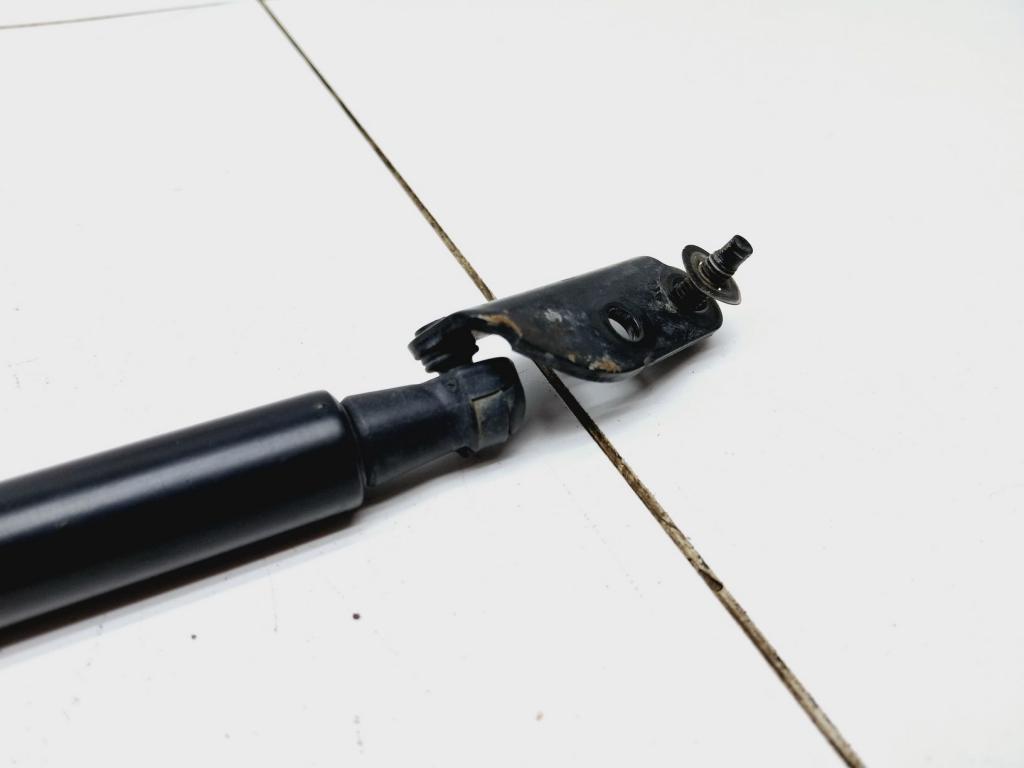 Амортизатор двери багажника, 1000 рублей, Пермь