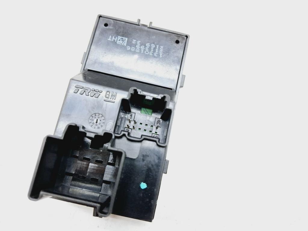 Кнопка стеклоподъемника, 500 рублей, Пермь