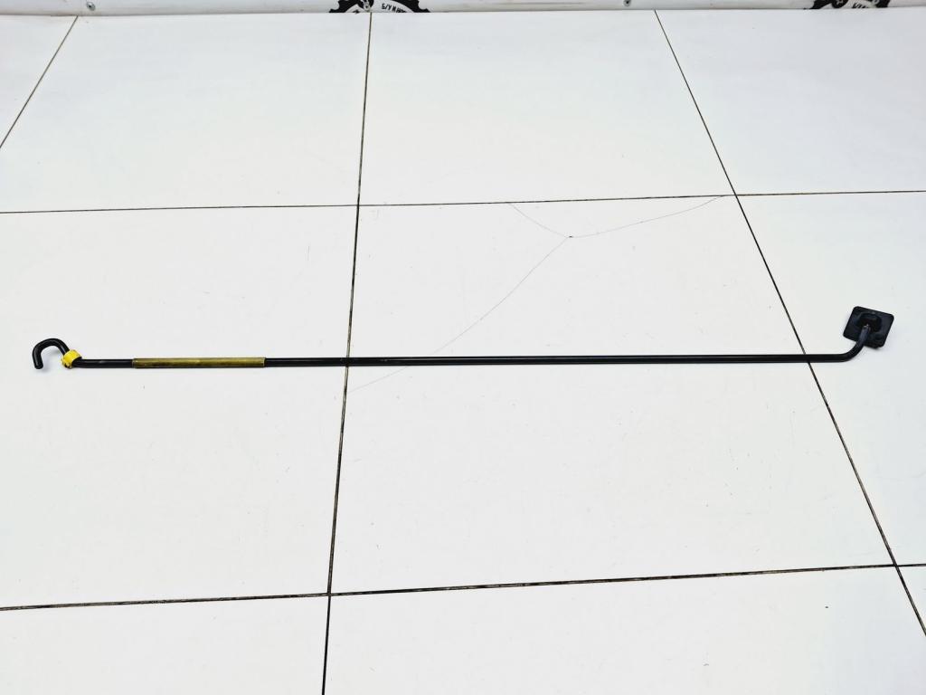 Держатель капота, 700 рублей, Пермь