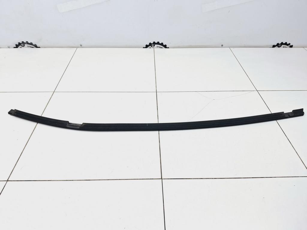 Накладка стекла переднего правого, 1000 рублей, Пермь