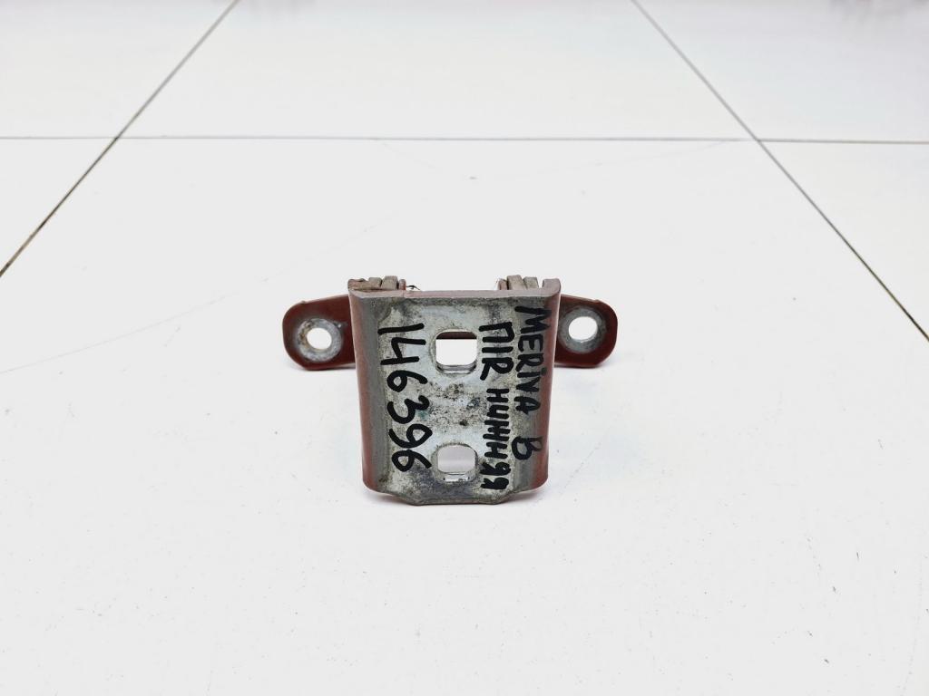 Петля двери передней правой нижняя, 2000 рублей, Пермь