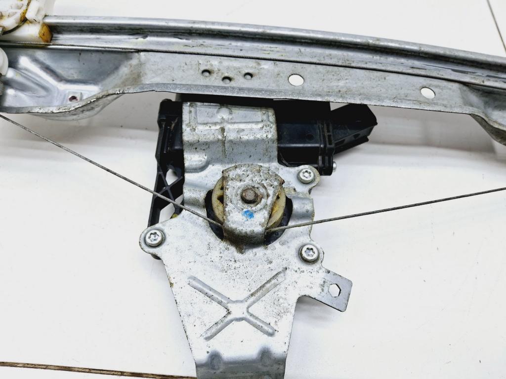 Стеклоподъемник задний левый, 2000 рублей, Пермь