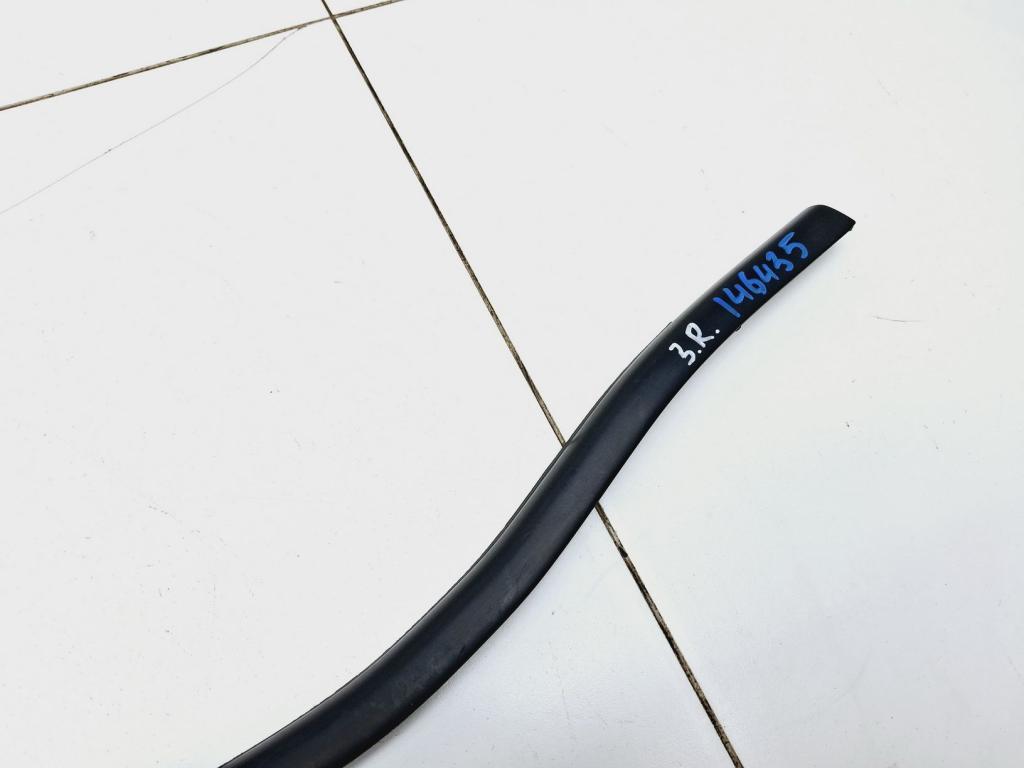 Накладка стекла заднего правого, 2500 рублей, Пермь