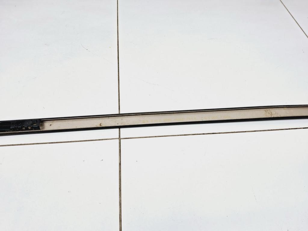 Молдинг крыши правый, 2000 рублей, Пермь