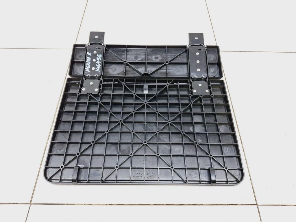 Крышка багажного отделения, 1000 рублей, Пермь