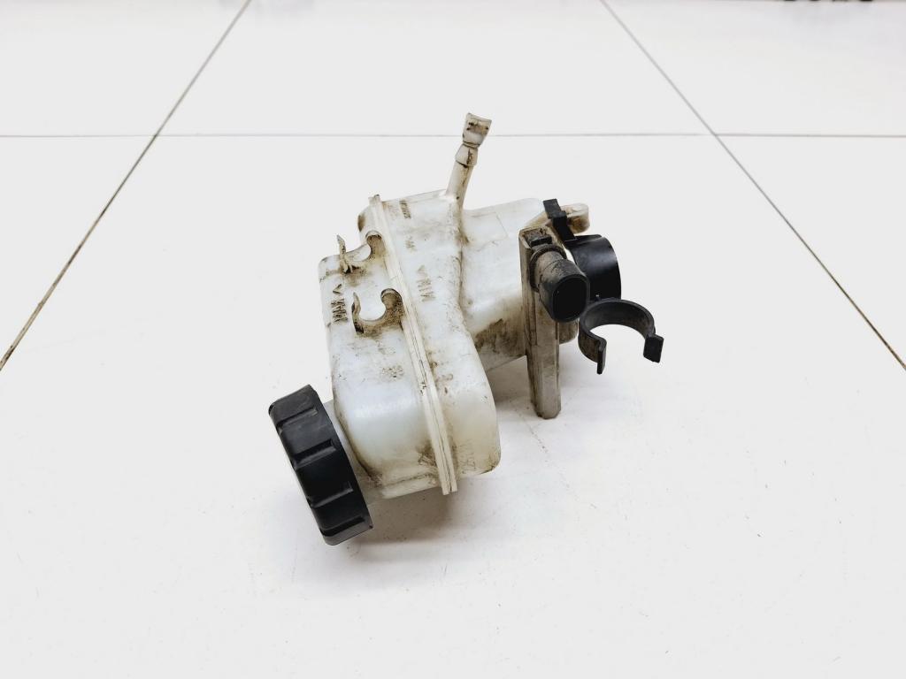 Бачок главного тормозного цилиндра, 1000 рублей, Пермь