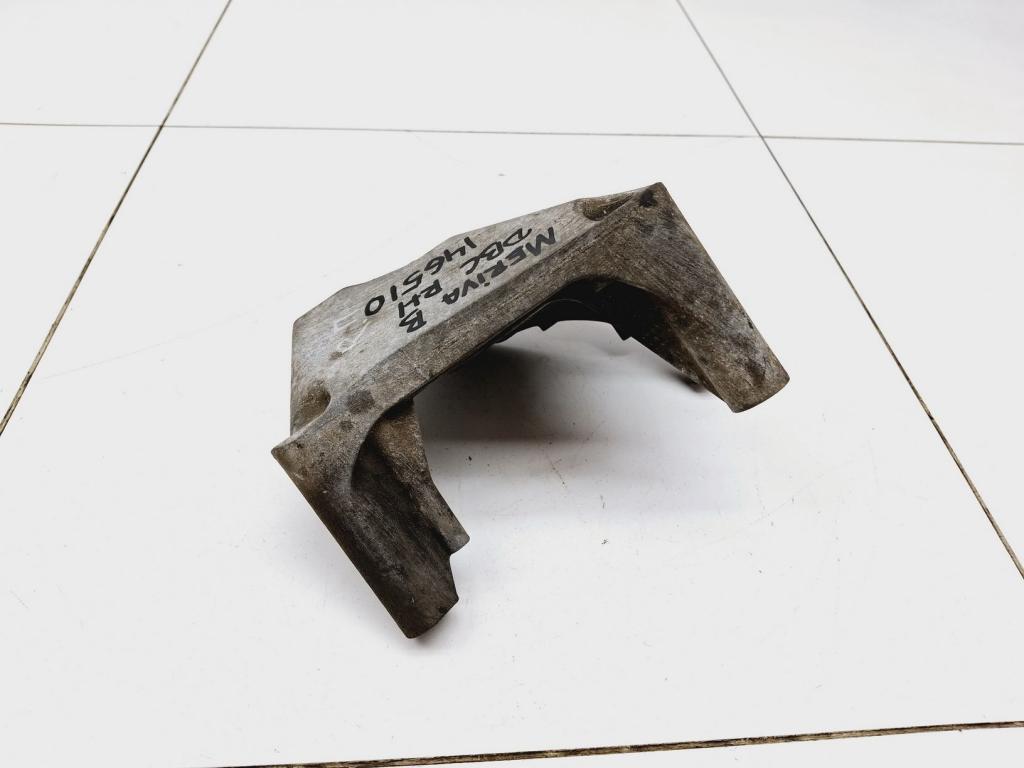 Кронштейн двигателя правый, 1000 рублей, Пермь